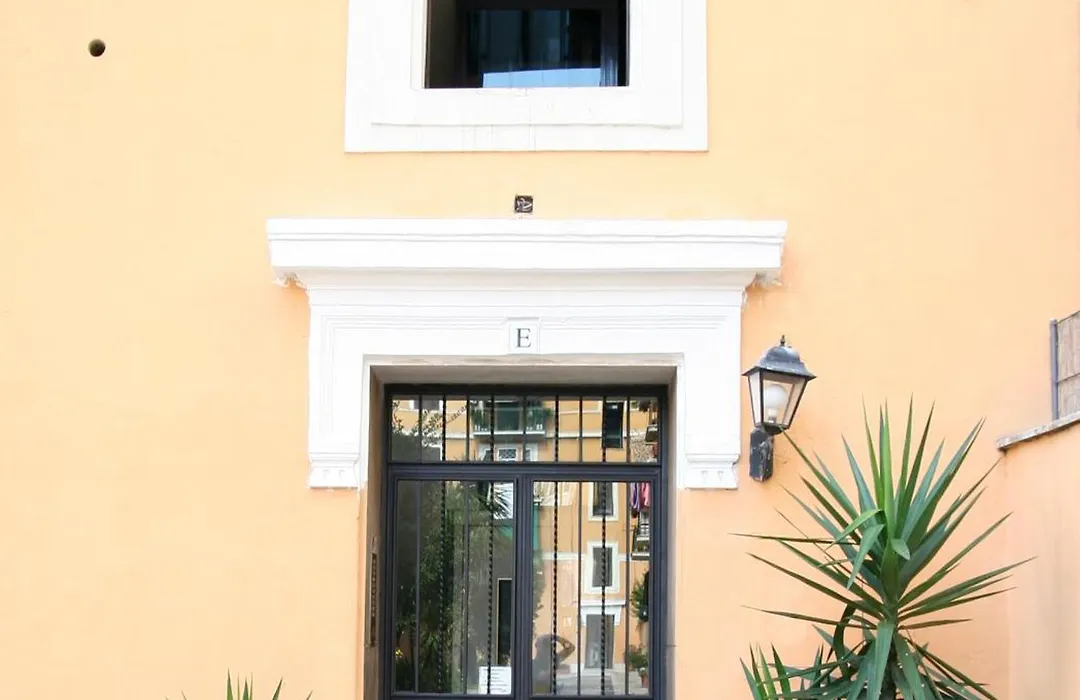 Guest House Masterintrastevere-1